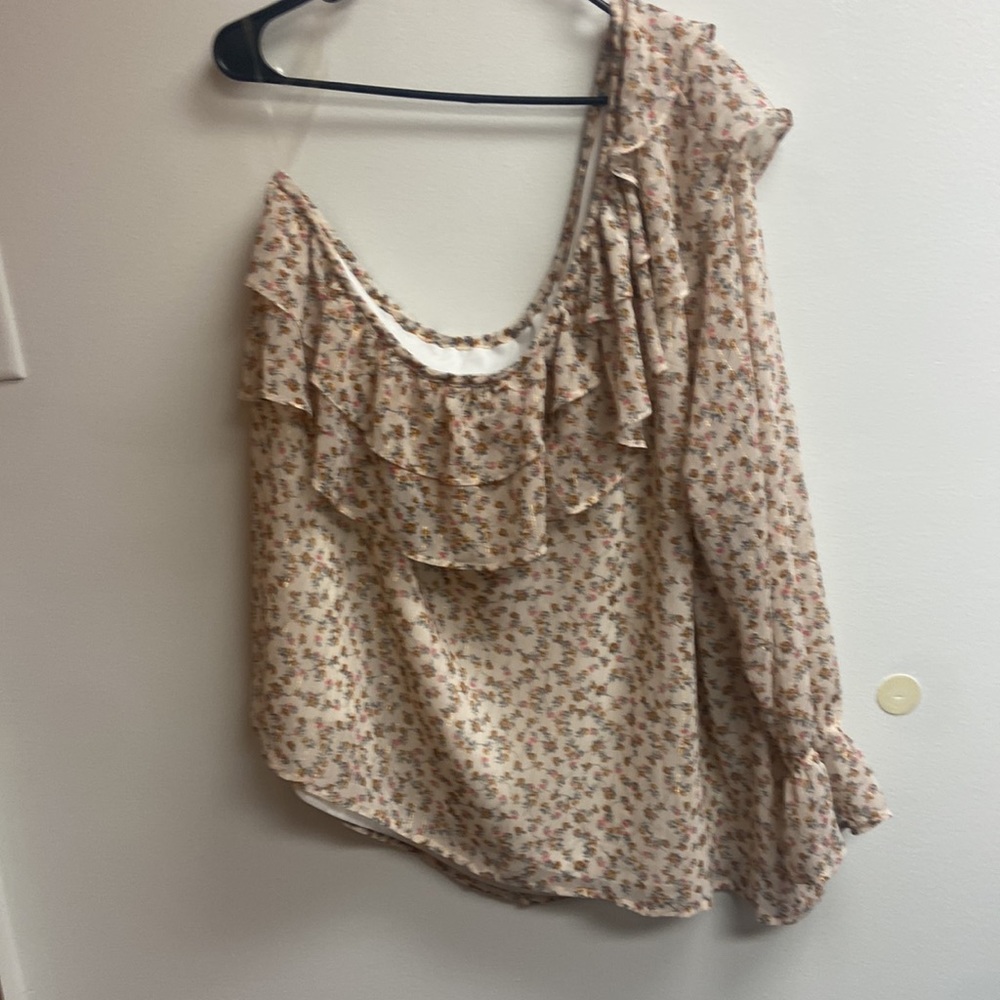 Torrid Size 4 FLORAL PRINT CHIFFON RUFFLED ONE SHOULDER TOP - Picture 6 of 6
